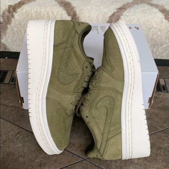 WMNS AIR JORDAN 1 RE LOW LIFTD platforms - Picture 16 of 16